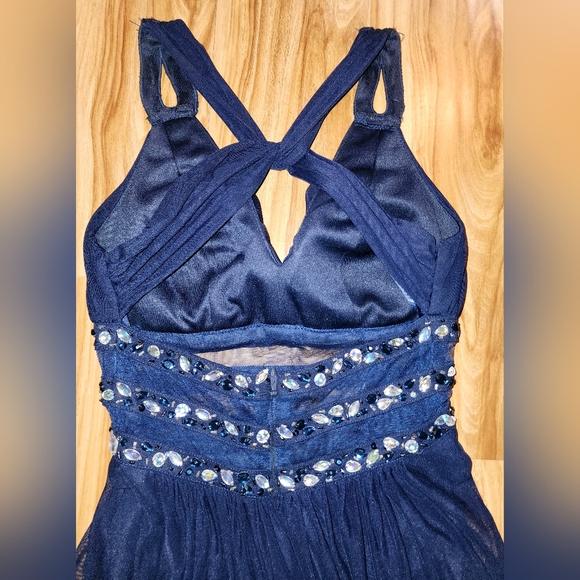 Navy Blue Gown Backless and Gem Embellishments Size 3/4 - Picture 6 of 10